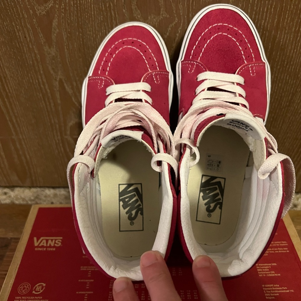 Vans - Picture 4 of 9